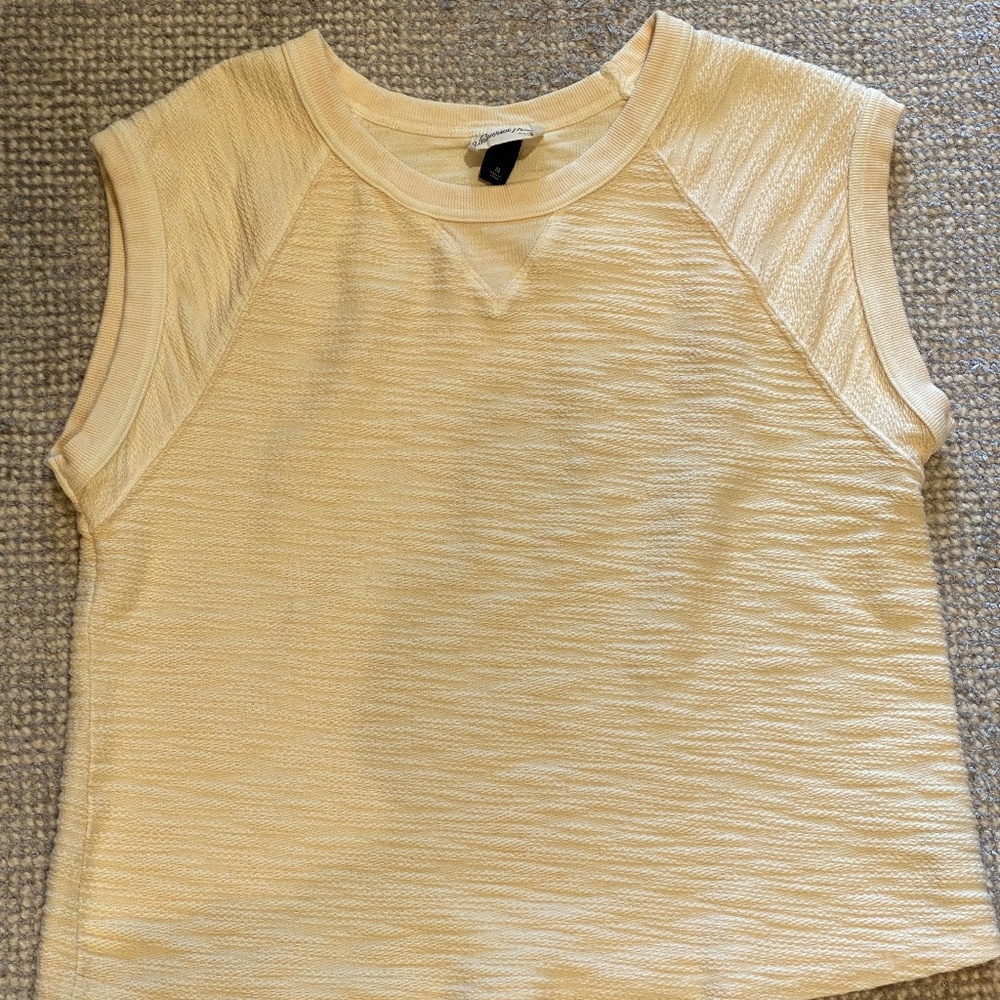 Universal Thread Top